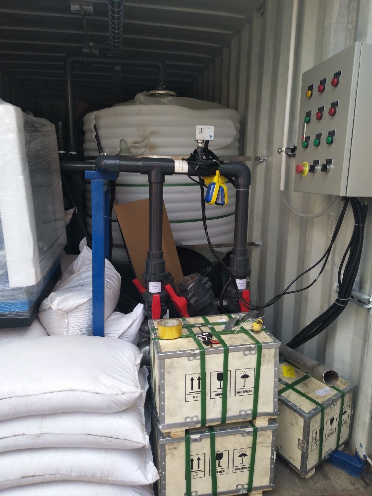 Working process of containerised water softener